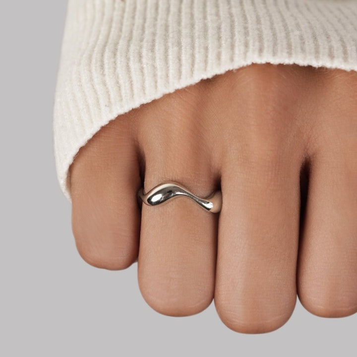Waves Basic Ring