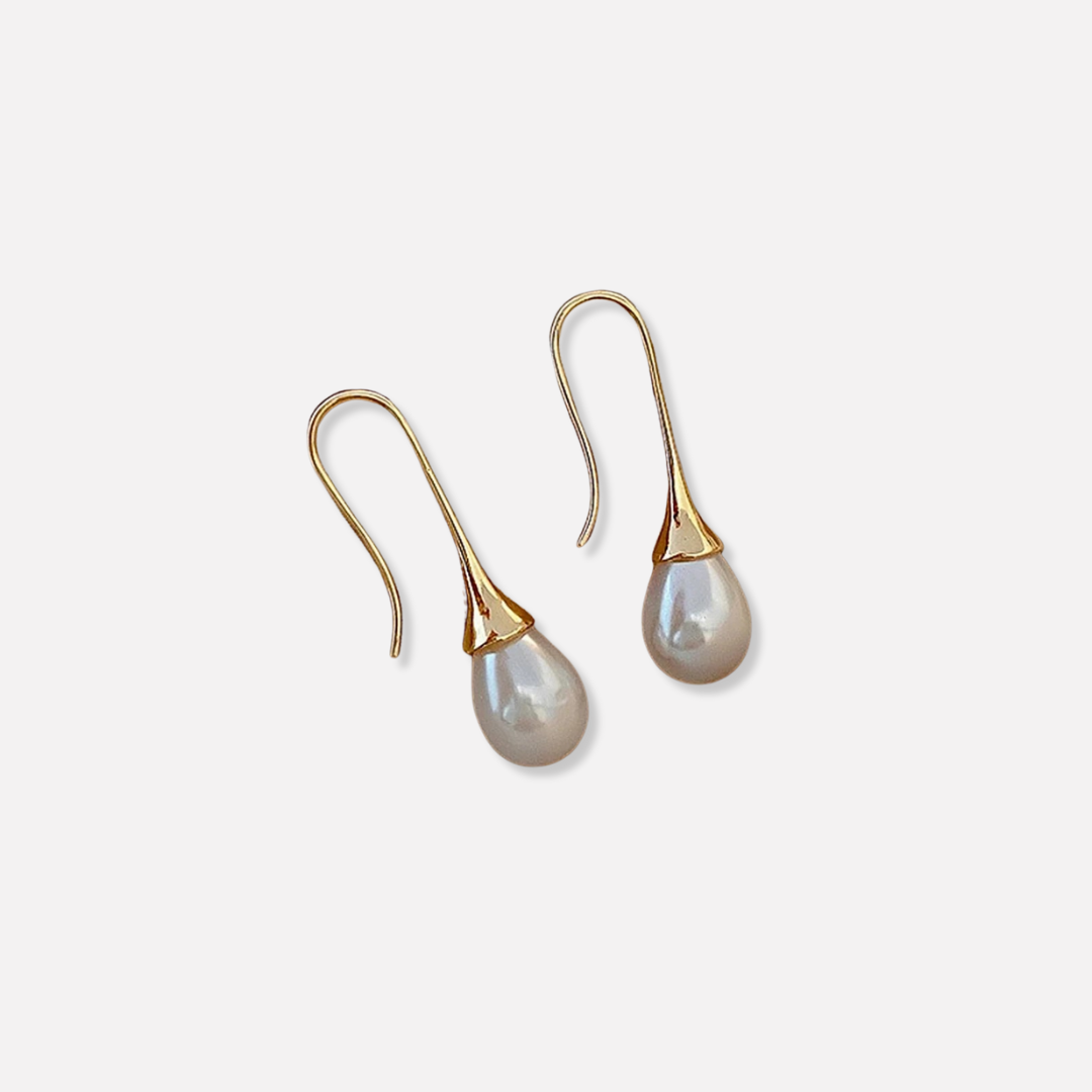Classic Hanging Pearl Earrings