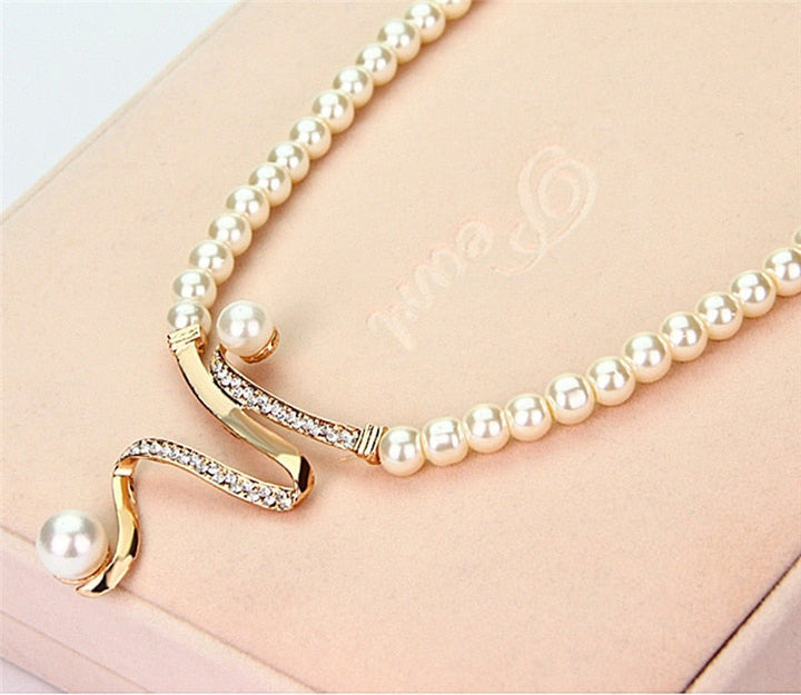 Water Pearl Necklace + Earrings Set