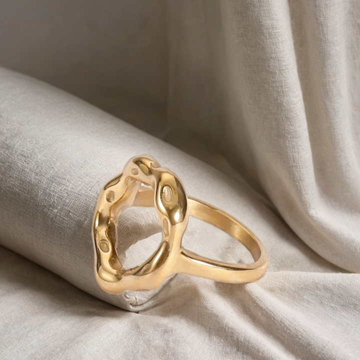 Circle Hollow Ring