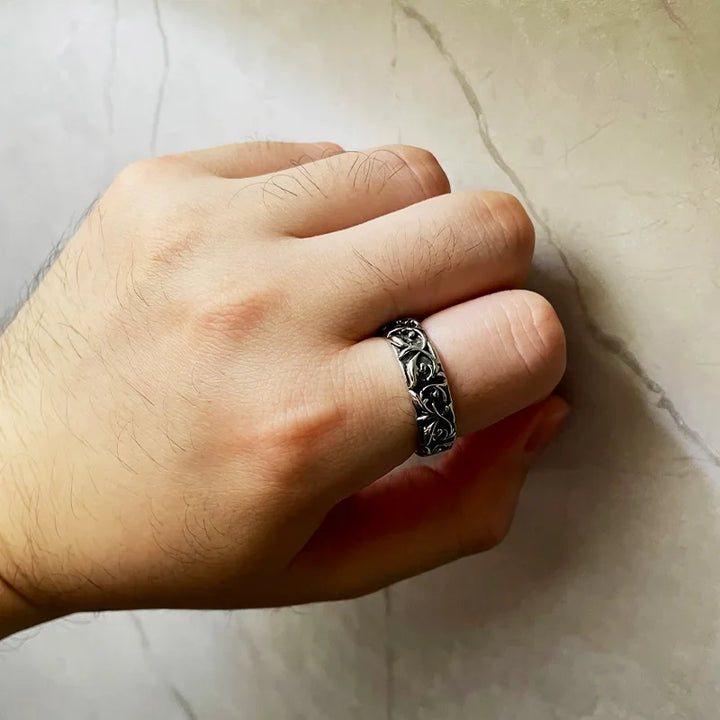 Retro Eternal Ring