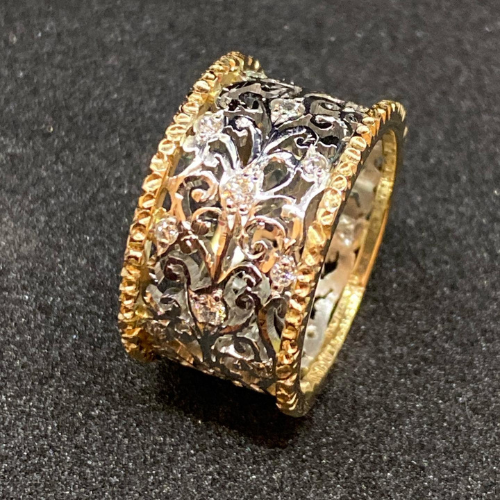 Vintage Zirconia Special Detail Ring