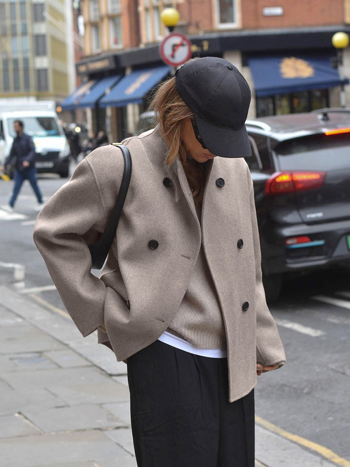 Women’s Oversized Buttoned Jacket | Short