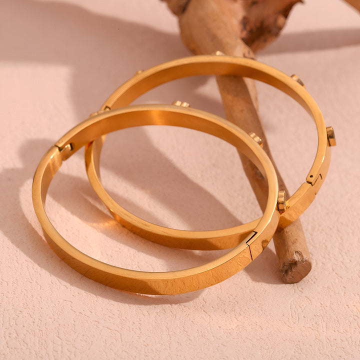 Bracelet with hearts