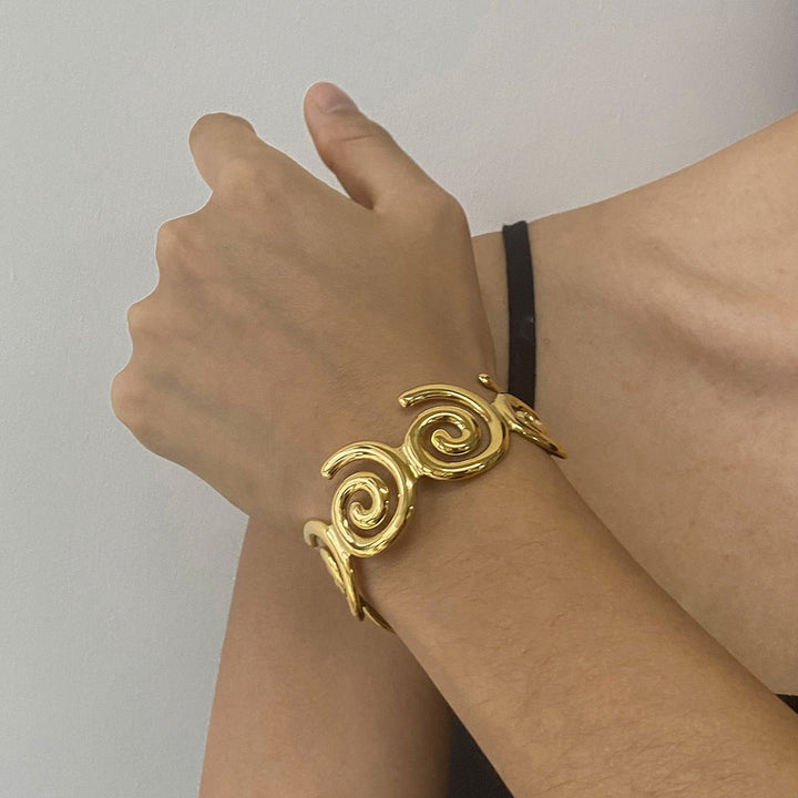 Miranda Gold Curl Bracelet