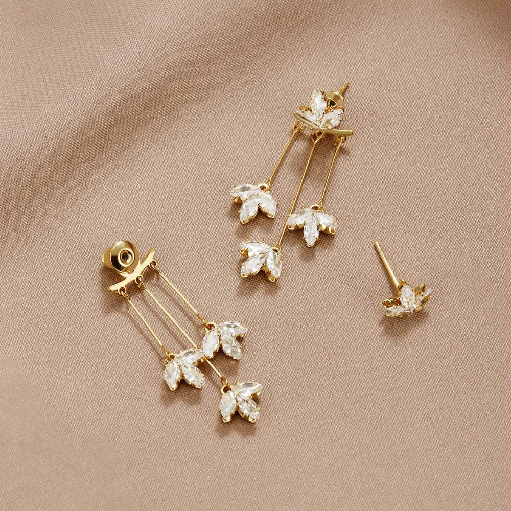 Elegant long leaf Earrings