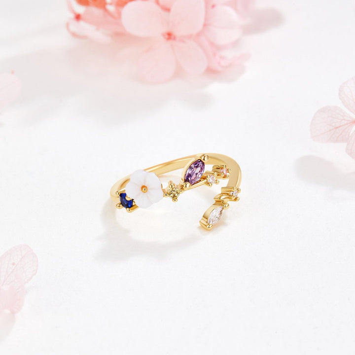 White Flower Gold Blossom Rings