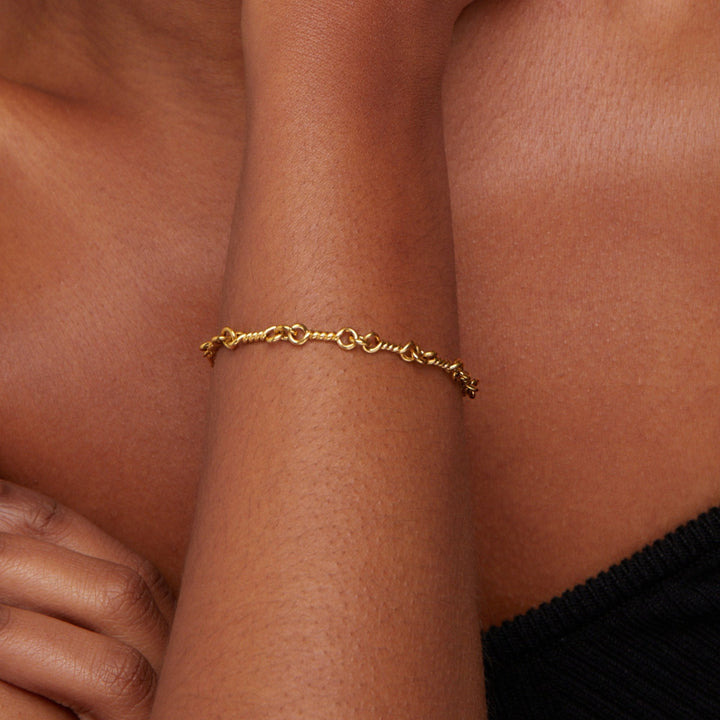 Gold Knot Chain Bracelet