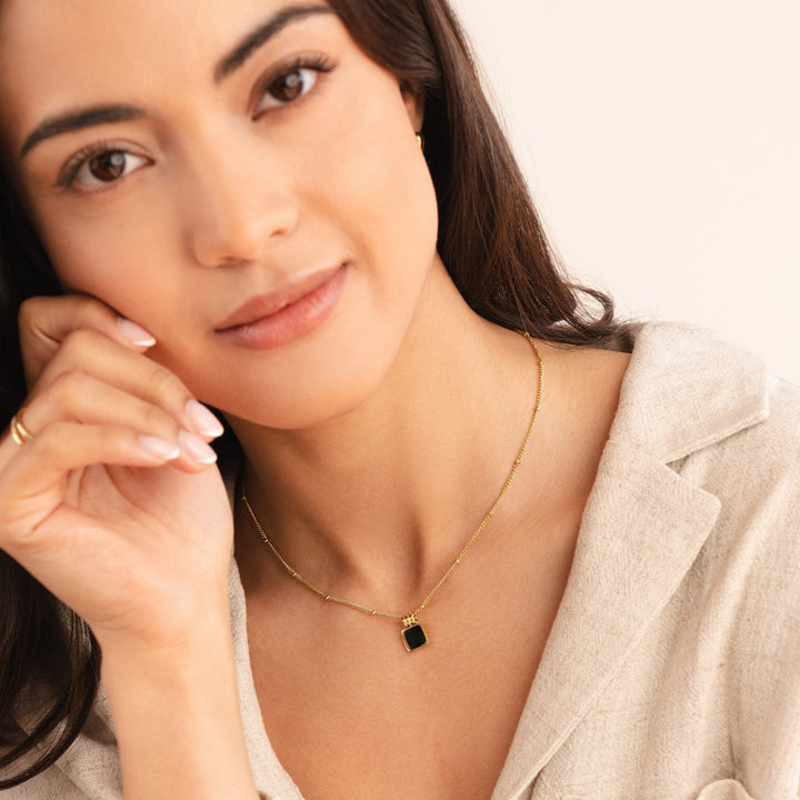 Darknight Chic Necklace