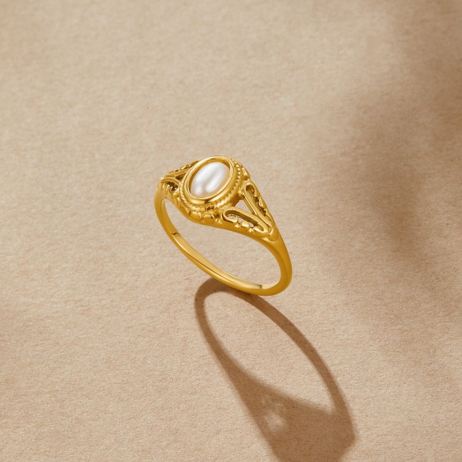 Classic Royal Pearl Ring