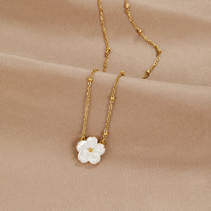 Luck Blossom Flower Necklace